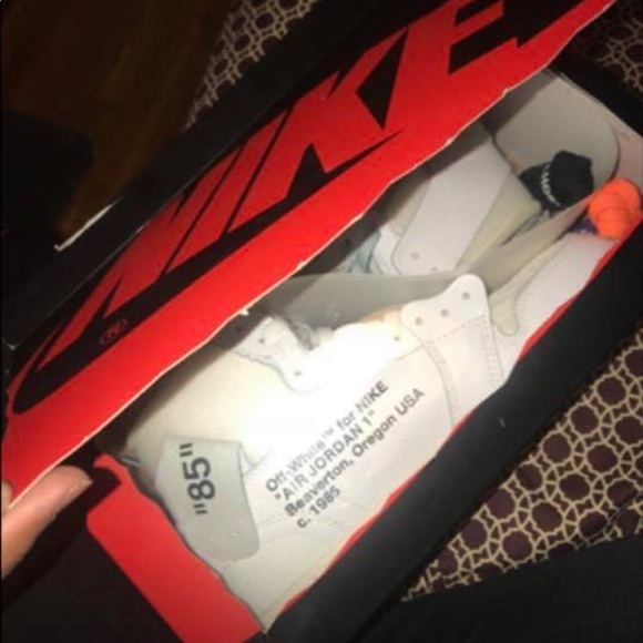 Off white 1’s